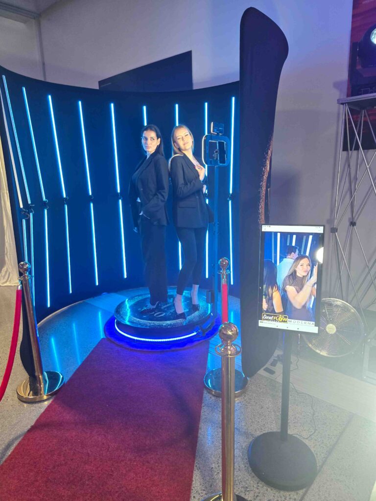 360 Photo Booth s rasvjetom i pozadinom